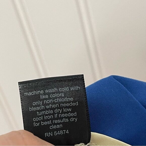 the limited Shorts 6 Women Stripes Multicolor Bright Preppy Casual - Picture 2 of 5